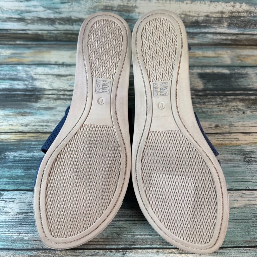 Eileen Fisher Platform Sandal Womens Sz 7 Blue Leather like new condition - Picture 6 of 7